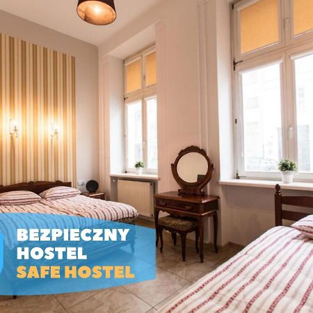 Puffa Hostel Lux Warszawa Eksteriør bilde