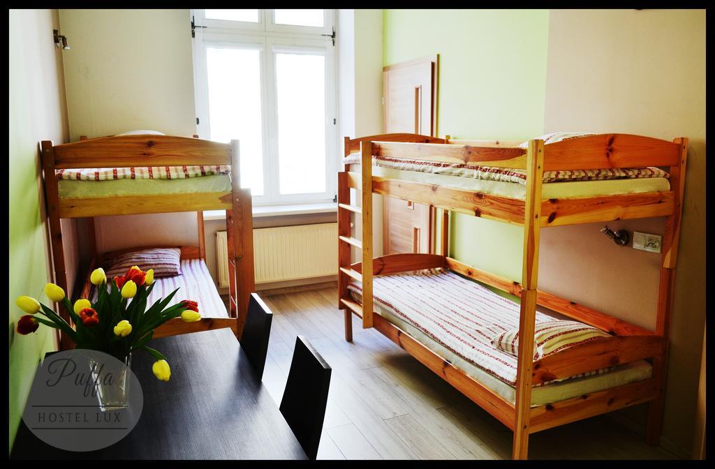 Puffa Hostel Lux Warszawa Rom bilde