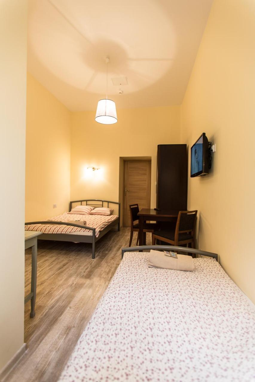 Puffa Hostel Lux Warszawa Eksteriør bilde