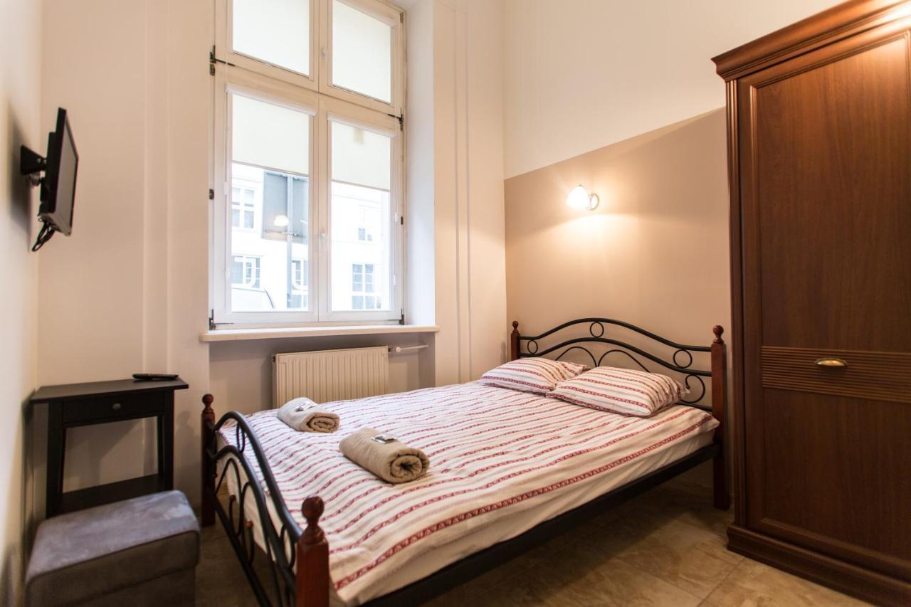 Puffa Hostel Lux Warszawa Eksteriør bilde
