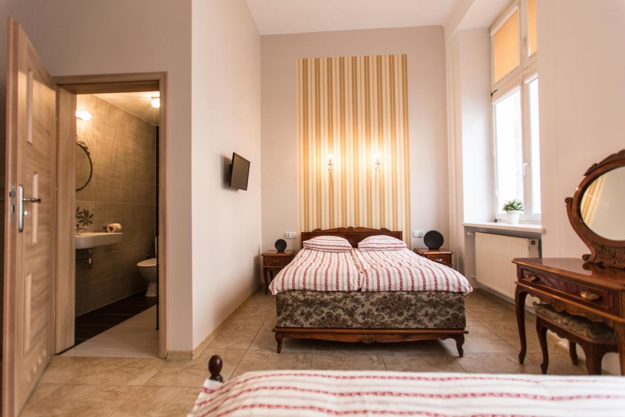 Puffa Hostel Lux Warszawa Eksteriør bilde