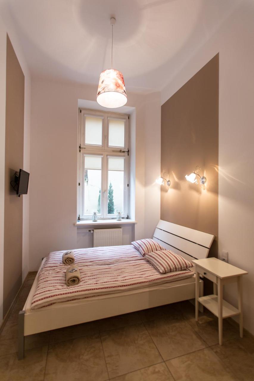 Puffa Hostel Lux Warszawa Eksteriør bilde