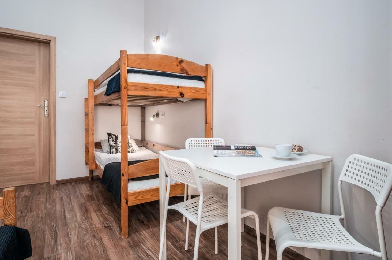 Puffa Hostel Lux Warszawa Eksteriør bilde