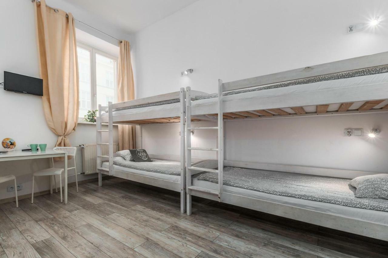 Puffa Hostel Lux Warszawa Eksteriør bilde