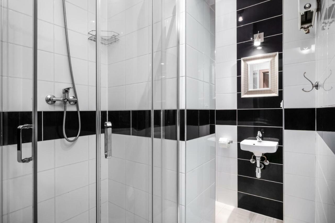 Puffa Hostel Lux Warszawa Eksteriør bilde