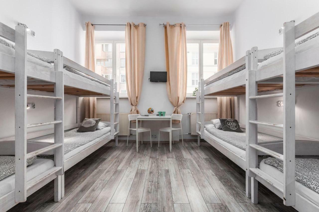 Puffa Hostel Lux Warszawa Eksteriør bilde